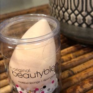beautyblender Makeup - The Original Beauty Blender beautyblender Makeup - The Original Beauty Blender